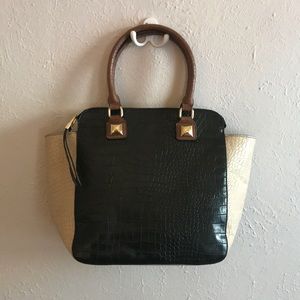 NWOT faux leather tricolor Bag